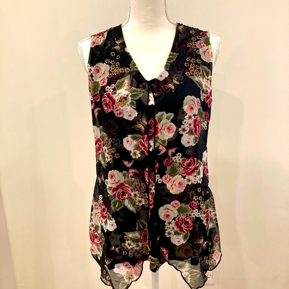 Adele & May Sleeveless Tank Top